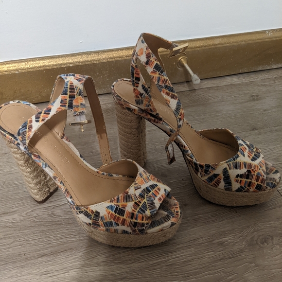 Gibson Latimer Chunky Heels - Picture 3 of 5